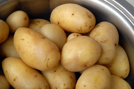 Kartoffeln. Foto: &copy; bigfoto.com